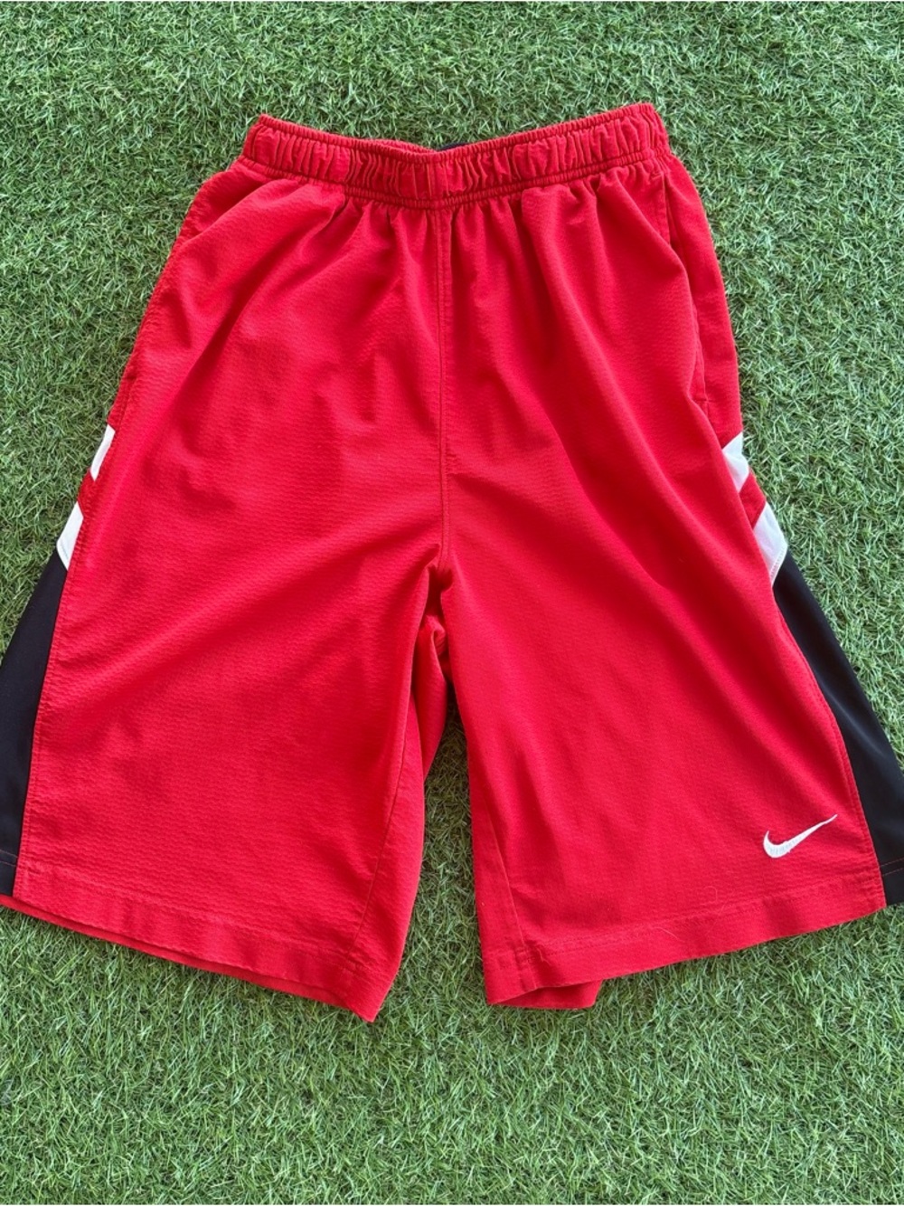 Nike Dri-Fit Red Basketball Shorts L